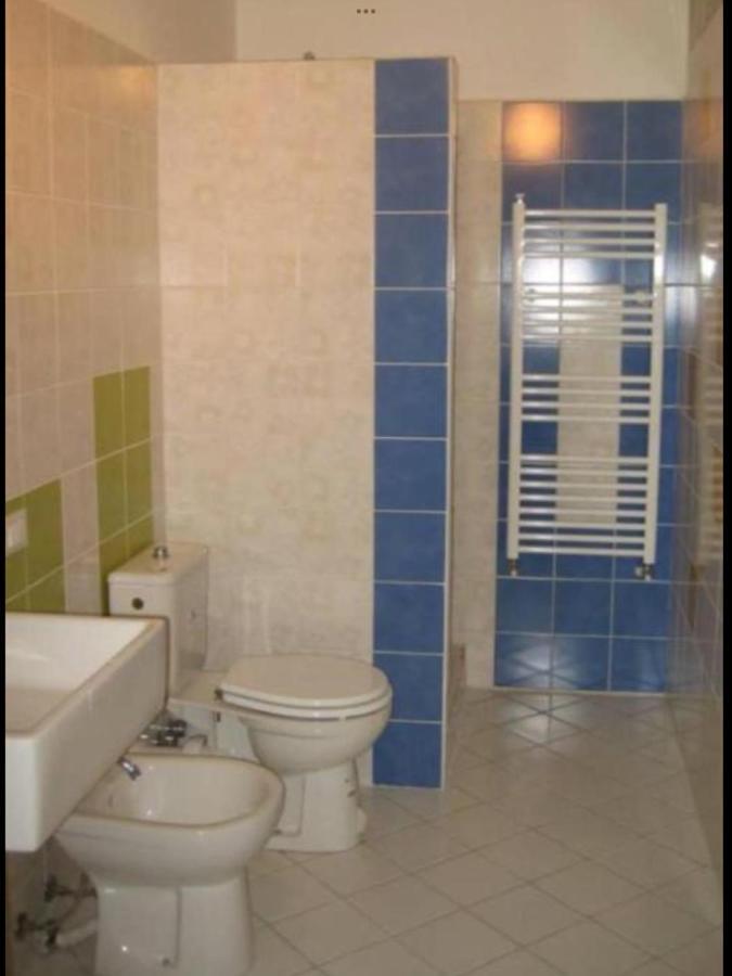 Backpackers House Bed & Breakfast Bologna Bagian luar foto