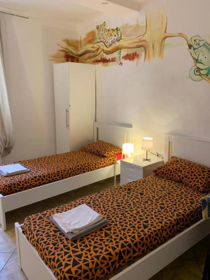 Backpackers House Bed & Breakfast Bologna Bagian luar foto